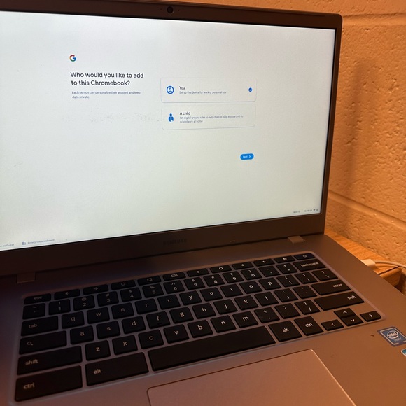 Google Chrome book - Picture 3 of 4